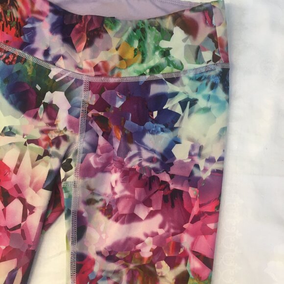 Live Love Dream Pretty Floral Capri Pants Womens Size XS Stretch Exercise Yoga - Picture 6 of 15
